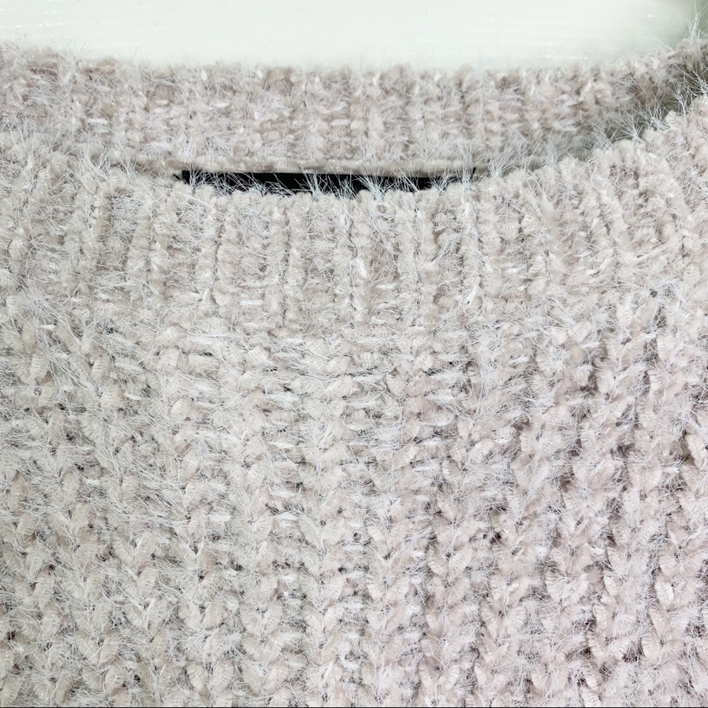 NWOT Lulu’s Talk the Block Eyelash Knit Crewneck Long Sleeve Sweater Size S - Picture 8 of 13